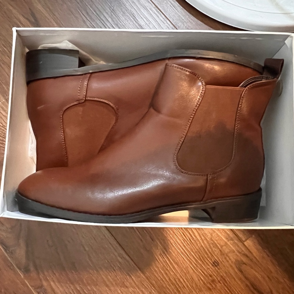 Brown faux leather Chelsea Boots